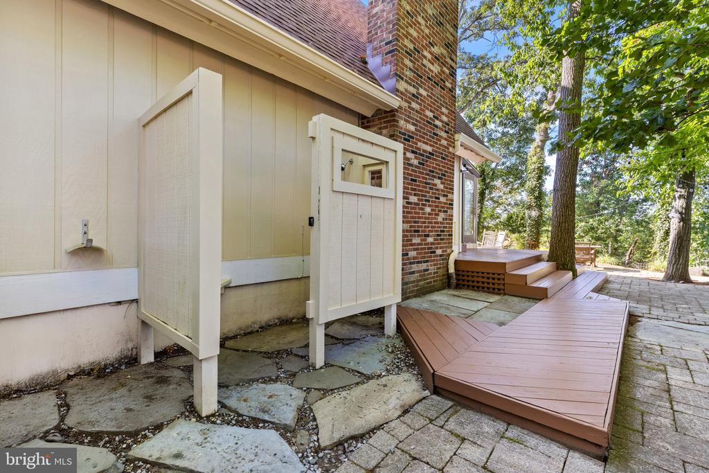 ANNAPOLIS WATERFRONT HOME | 2915 SOUTH COURT