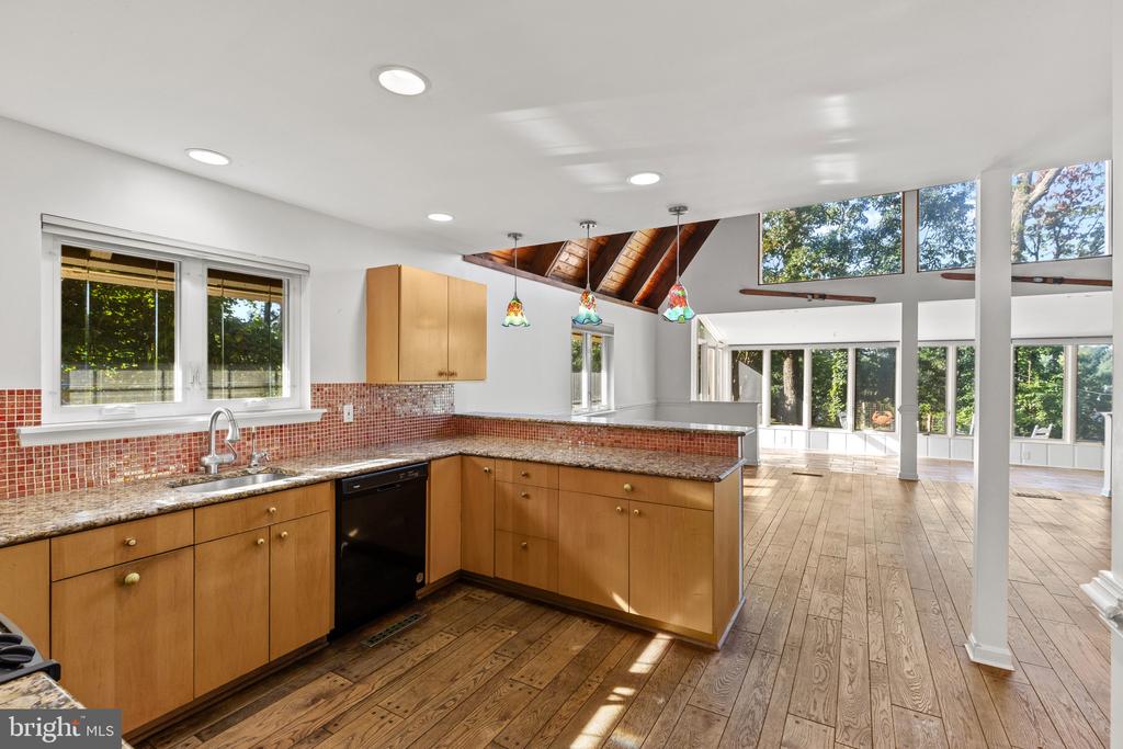 ANNAPOLIS WATERFRONT HOME | 2915 SOUTH COURT