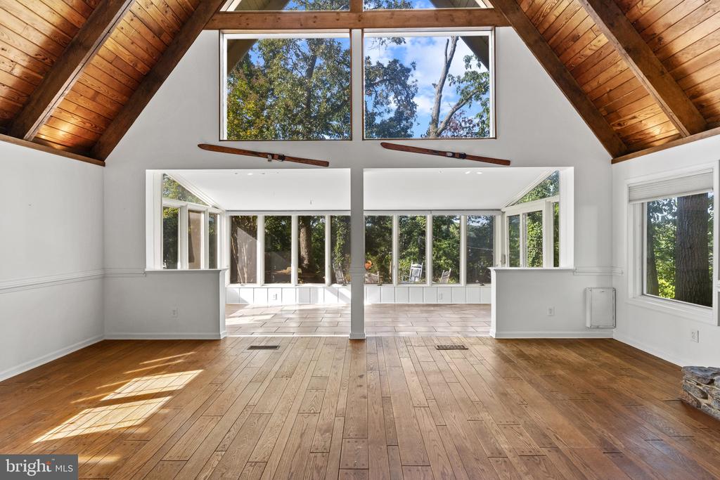 ANNAPOLIS WATERFRONT HOME | 2915 SOUTH COURT