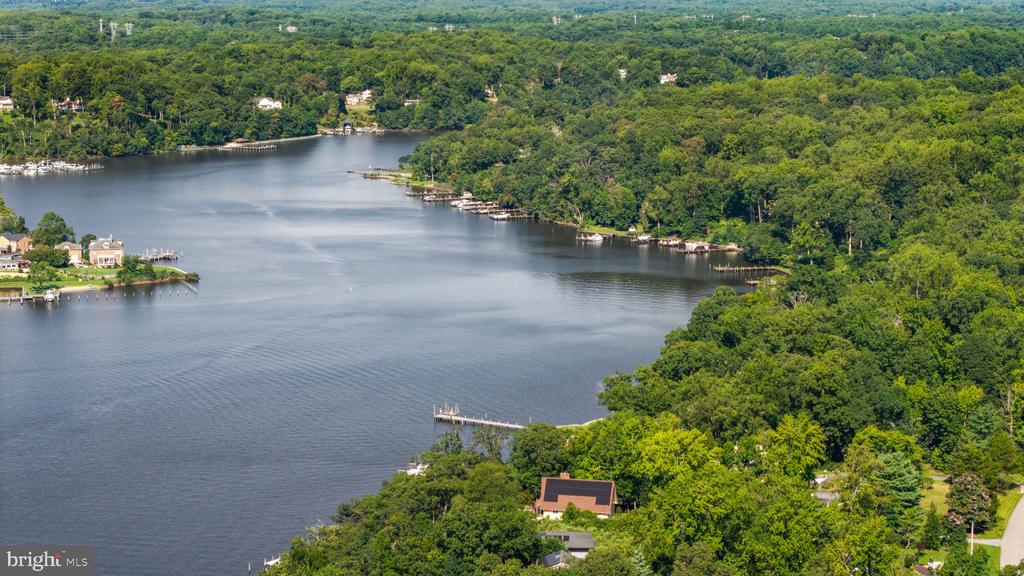 ANNAPOLIS WATERFRONT HOME | 2915 SOUTH COURT