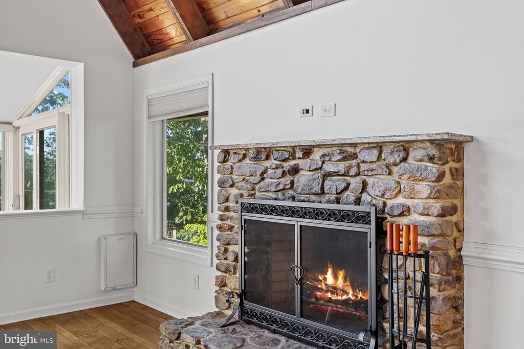 ANNAPOLIS WATERFRONT HOME | 2915 SOUTH COURT