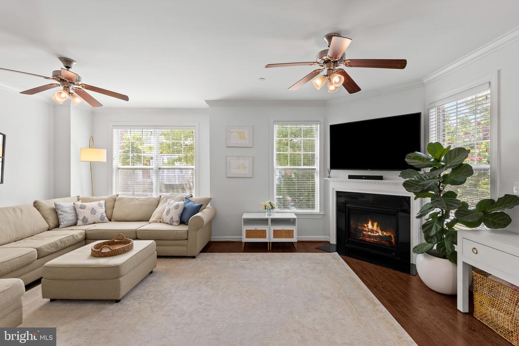 101 CARRAWAY LANE
