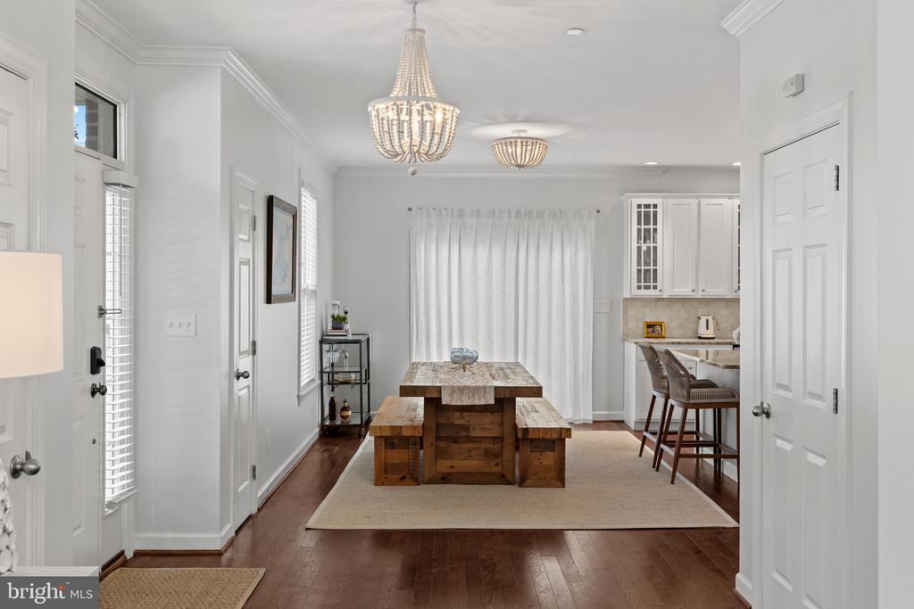 101 CARRAWAY LANE
