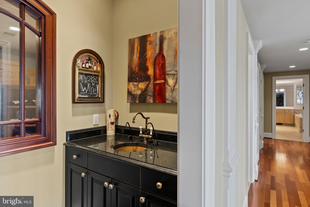 SOUTH RIVER WATERFRONT | 720 SOUTH RIVER LANDING ROAD