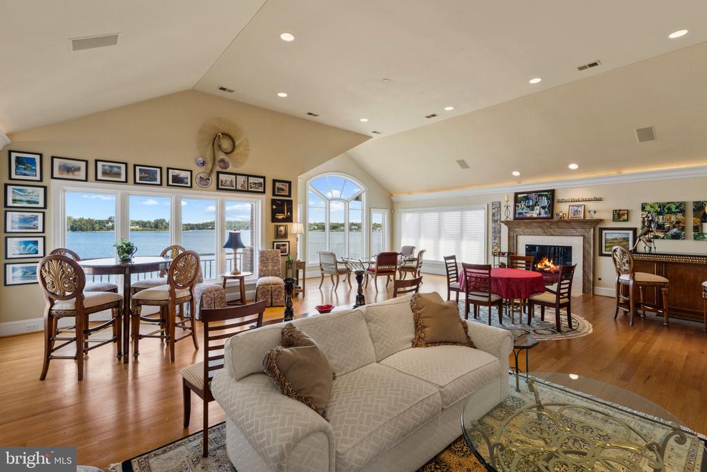 SOUTH RIVER WATERFRONT | 720 SOUTH RIVER LANDING ROAD