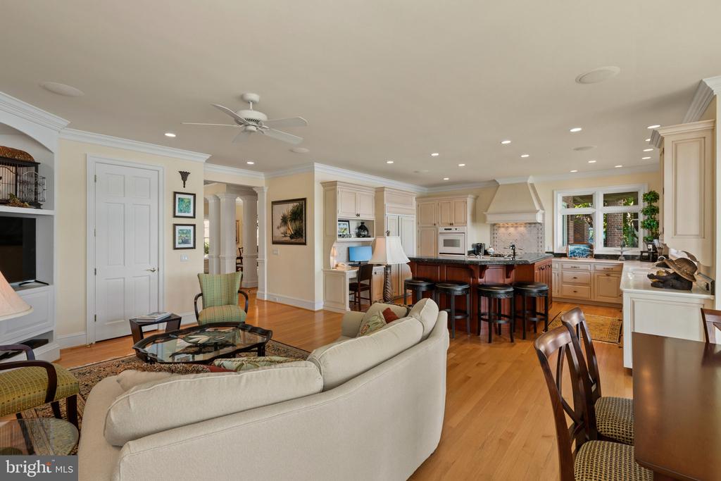 SOUTH RIVER WATERFRONT | 720 SOUTH RIVER LANDING ROAD
