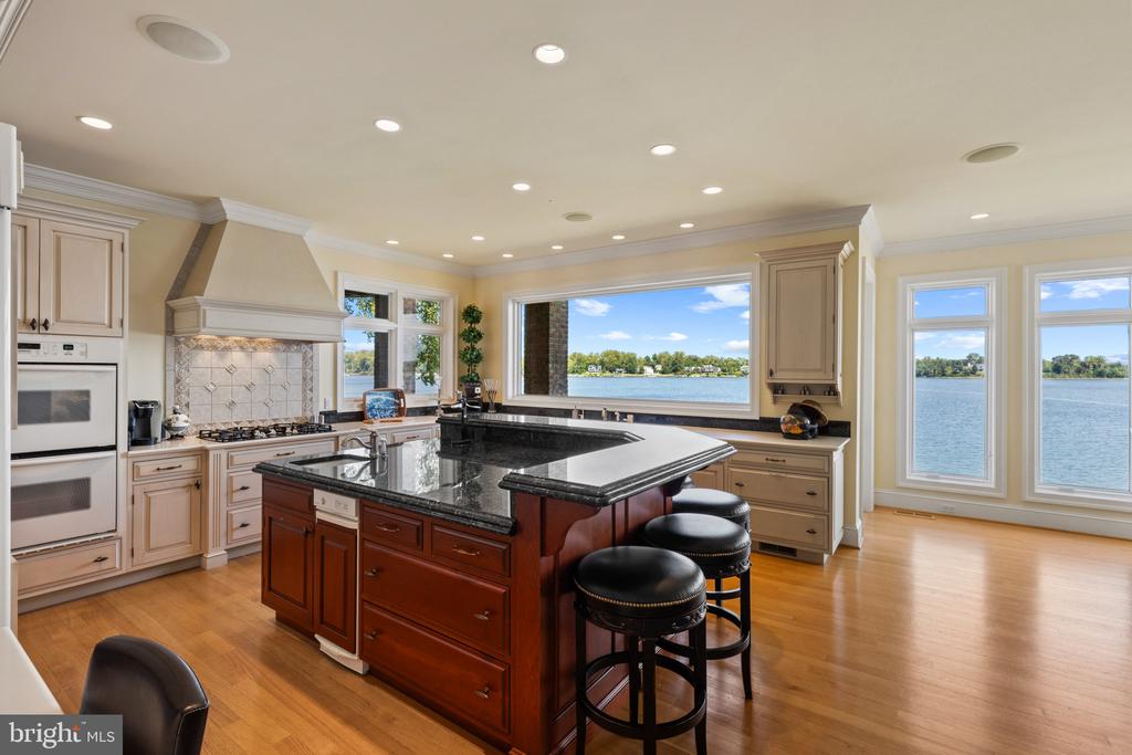 SOUTH RIVER WATERFRONT | 720 SOUTH RIVER LANDING ROAD