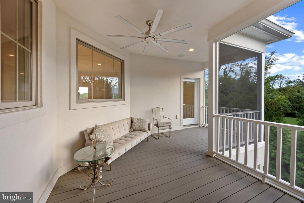 204 S VILLA AVENUE