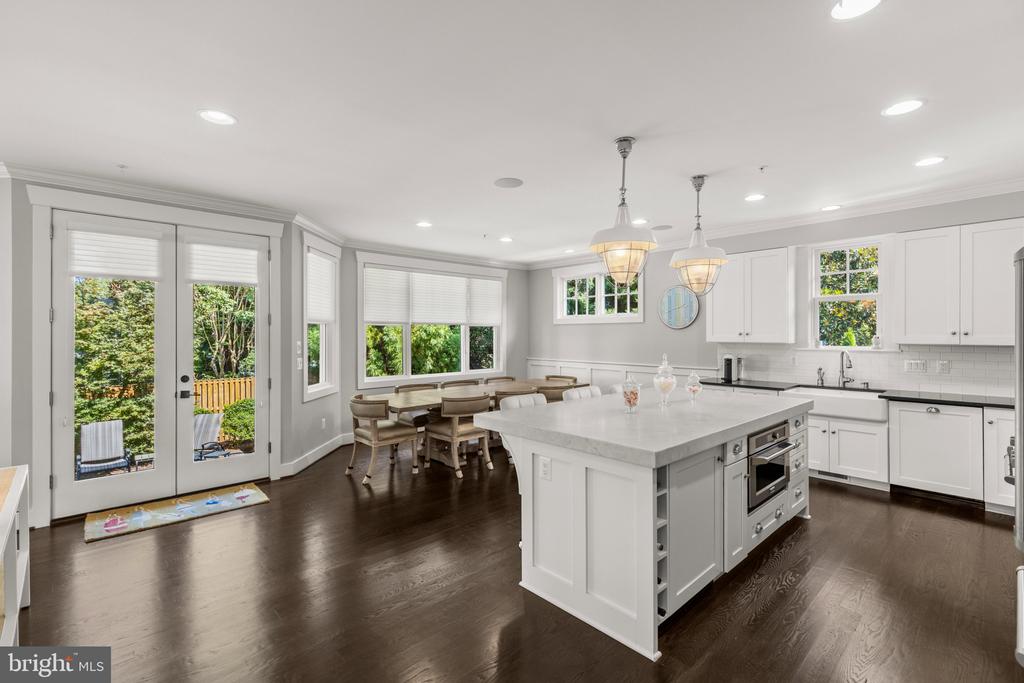 CHARMING RENOVATED EASTPORT CRAFTSMAN | 507 1ST STREET