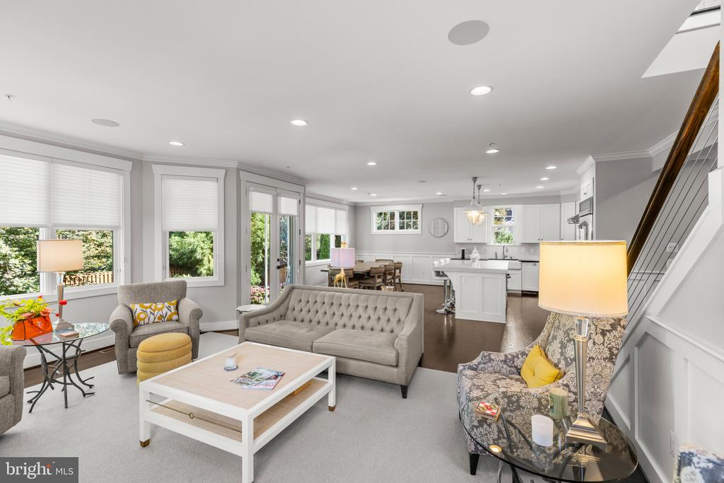 CHARMING RENOVATED EASTPORT CRAFTSMAN | 507 1ST STREET