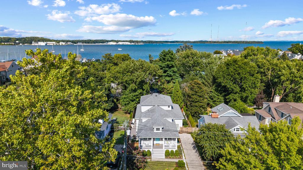 CHARMING RENOVATED EASTPORT CRAFTSMAN | 507 1ST STREET