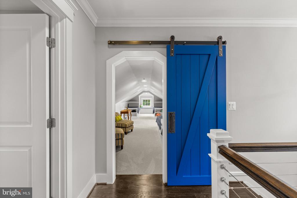 CHARMING RENOVATED EASTPORT CRAFTSMAN | 507 1ST STREET
