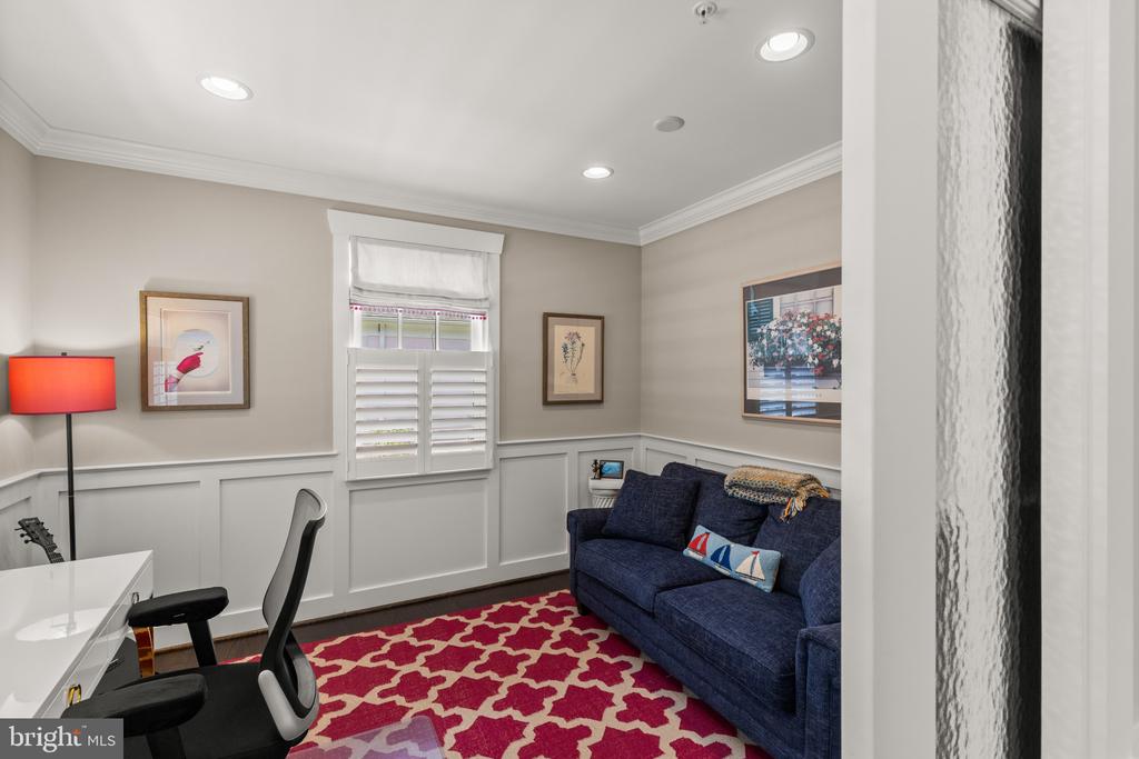 CHARMING RENOVATED EASTPORT CRAFTSMAN | 507 1ST STREET