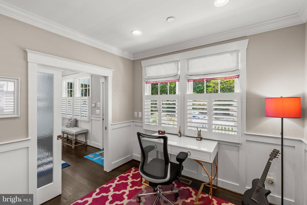 CHARMING RENOVATED EASTPORT CRAFTSMAN | 507 1ST STREET