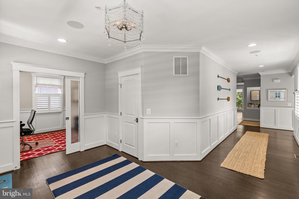 CHARMING RENOVATED EASTPORT CRAFTSMAN | 507 1ST STREET