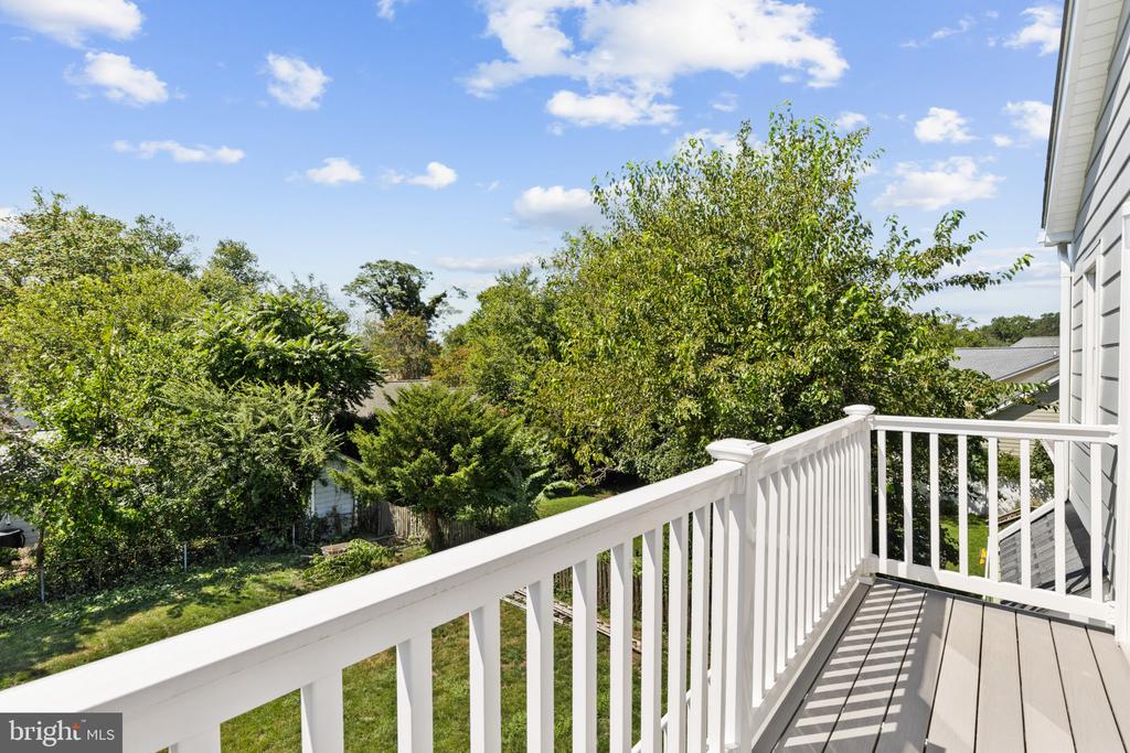 RENOVATED EASTPORT COTTAGE | 400 JEFFERSON STREET
