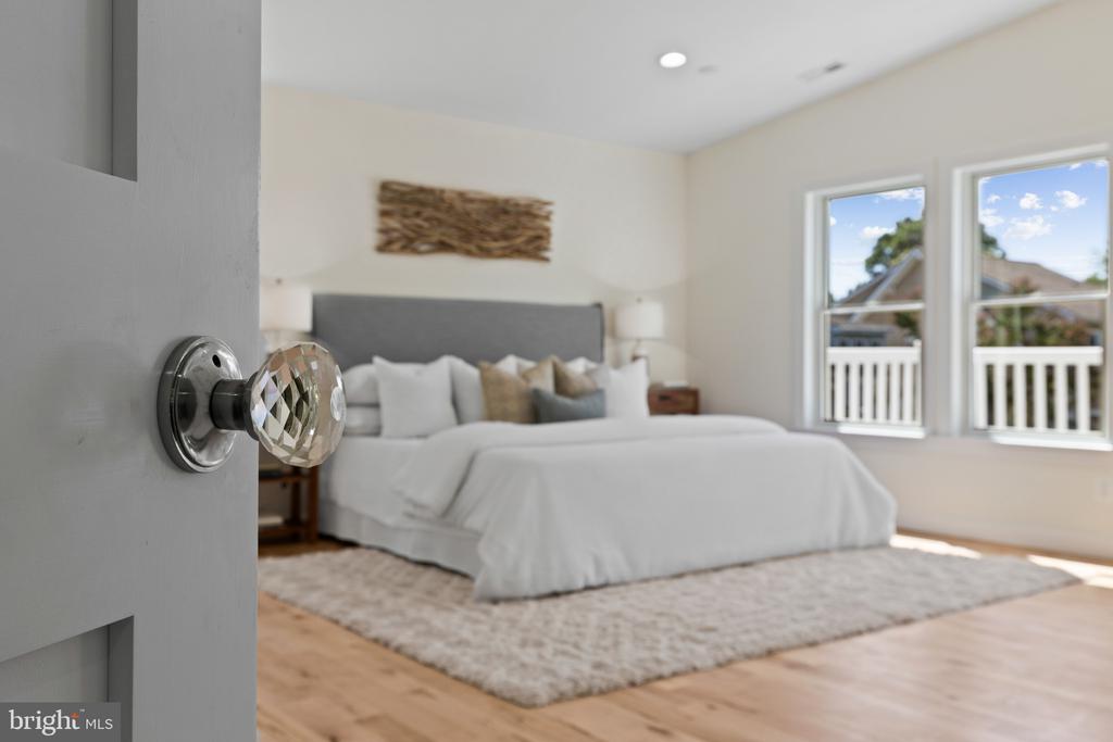 RENOVATED EASTPORT COTTAGE | 400 JEFFERSON STREET