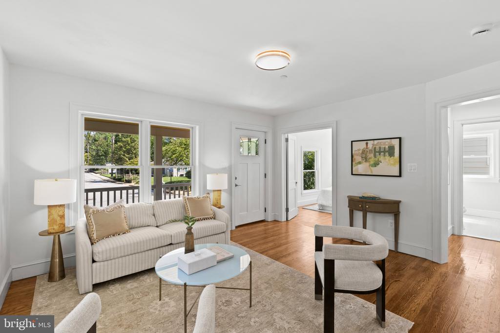 RENOVATED EASTPORT COTTAGE | 400 JEFFERSON STREET