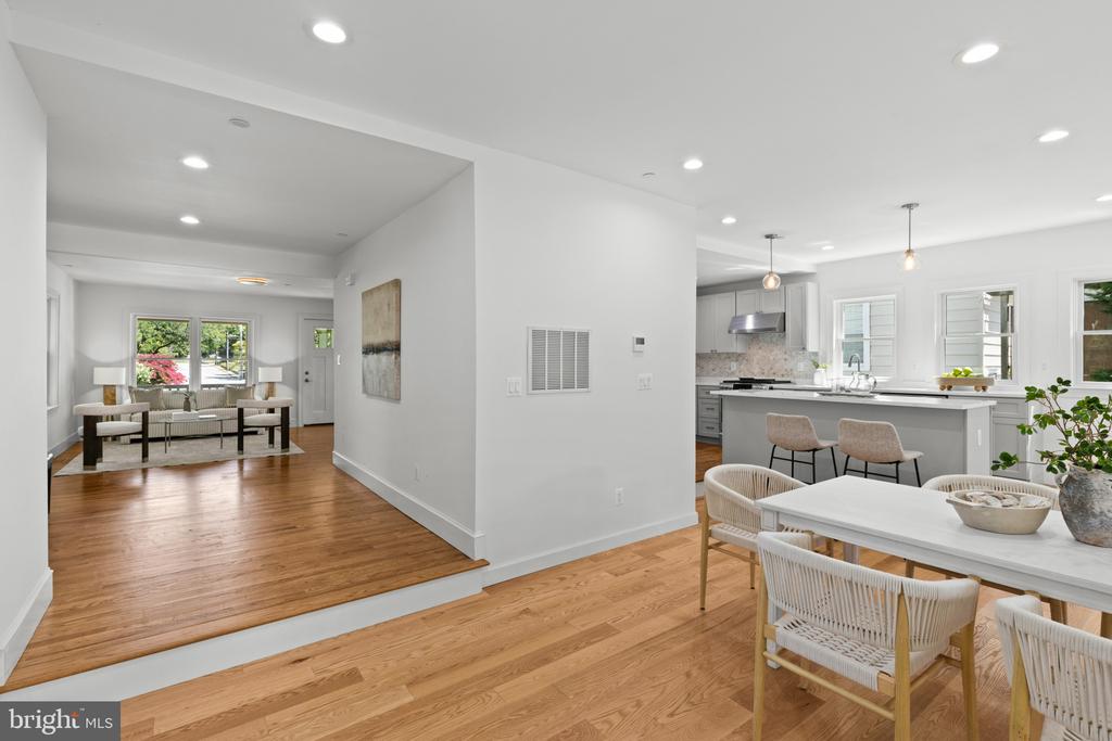 RENOVATED EASTPORT COTTAGE | 400 JEFFERSON STREET