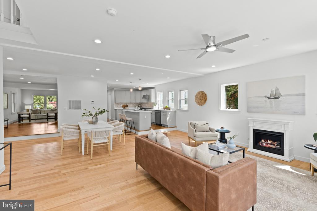 RENOVATED EASTPORT COTTAGE | 400 JEFFERSON STREET