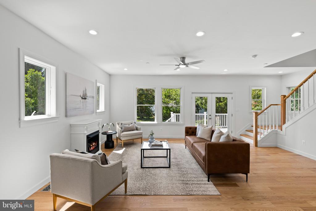 RENOVATED EASTPORT COTTAGE | 400 JEFFERSON STREET