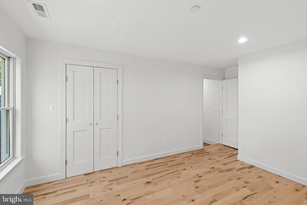 RENOVATED EASTPORT COTTAGE | 400 JEFFERSON STREET