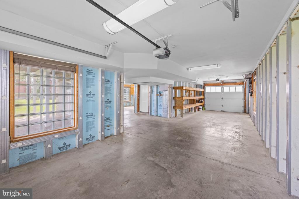 CHESAPEAKE BAY WATERFRONT HOME | 2260 LAKE DRIVE