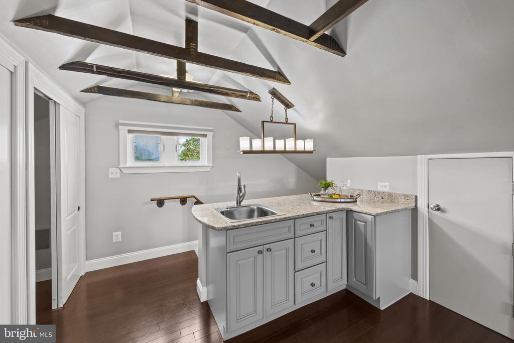 CHESAPEAKE BAY WATERFRONT HOME | 2260 LAKE DRIVE