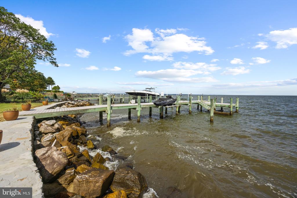 CHESAPEAKE BAY WATERFRONT HOME | 2260 LAKE DRIVE