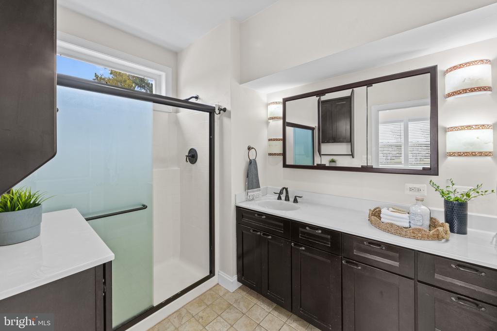 CHESAPEAKE BAY WATERFRONT HOME | 2260 LAKE DRIVE
