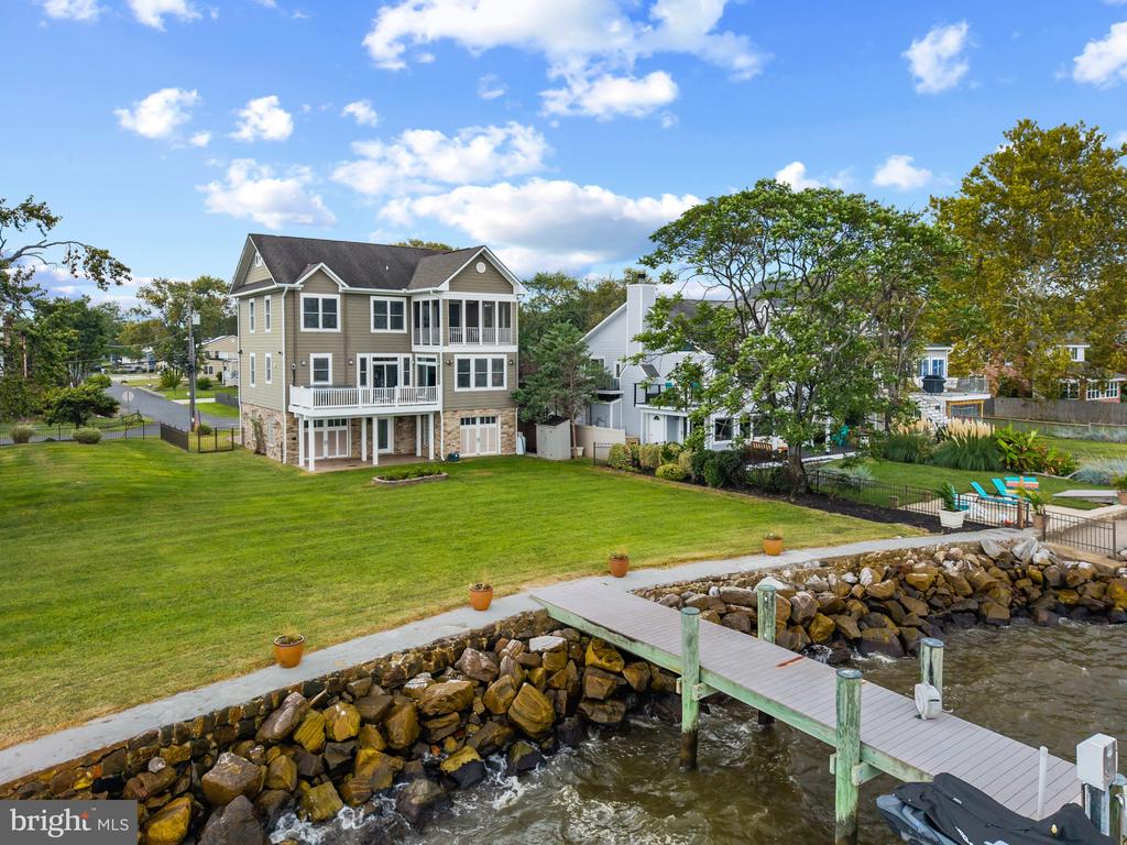 CHESAPEAKE BAY WATERFRONT HOME | 2260 LAKE DRIVE