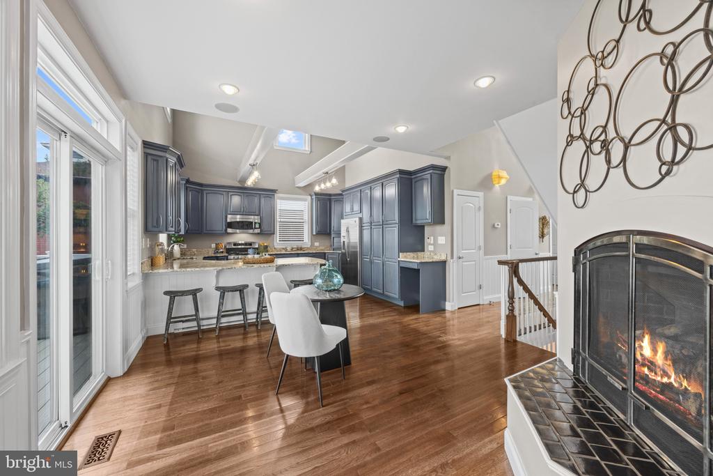 CHESAPEAKE BAY WATERFRONT HOME | 2260 LAKE DRIVE