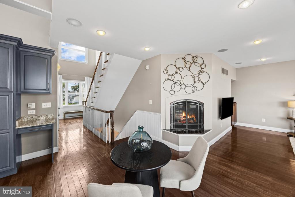 CHESAPEAKE BAY WATERFRONT HOME | 2260 LAKE DRIVE
