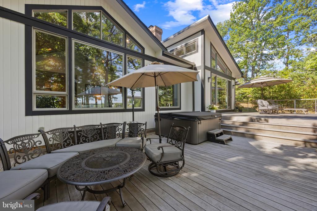 LUXURY ANNAPOLIS WATERFRONT HOME - LUCE CREEK | 1800 RIVER WATCH LANE