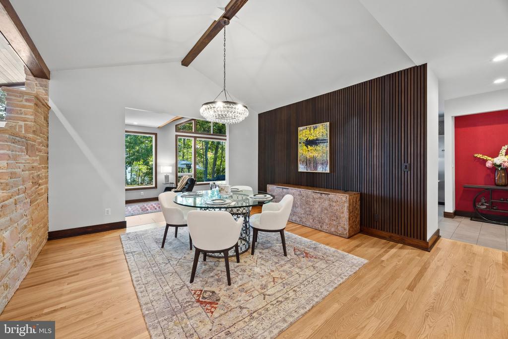 LUXURY ANNAPOLIS WATERFRONT HOME - LUCE CREEK | 1800 RIVER WATCH LANE