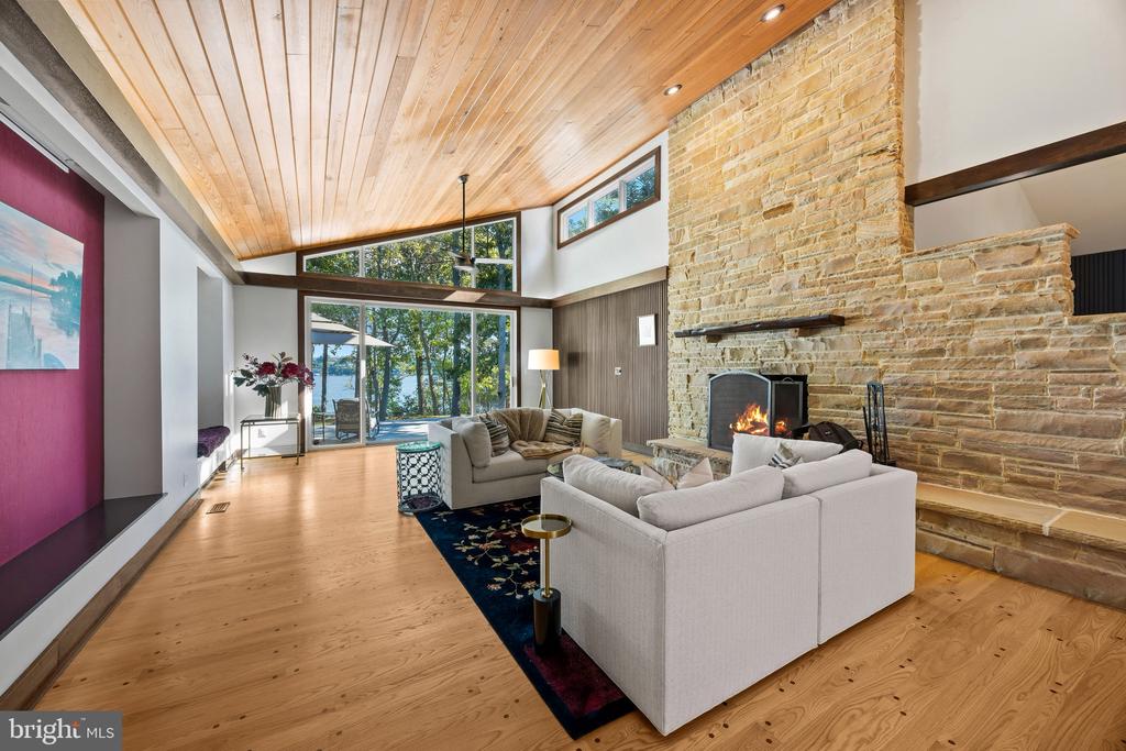 LUXURY ANNAPOLIS WATERFRONT HOME - LUCE CREEK | 1800 RIVER WATCH LANE