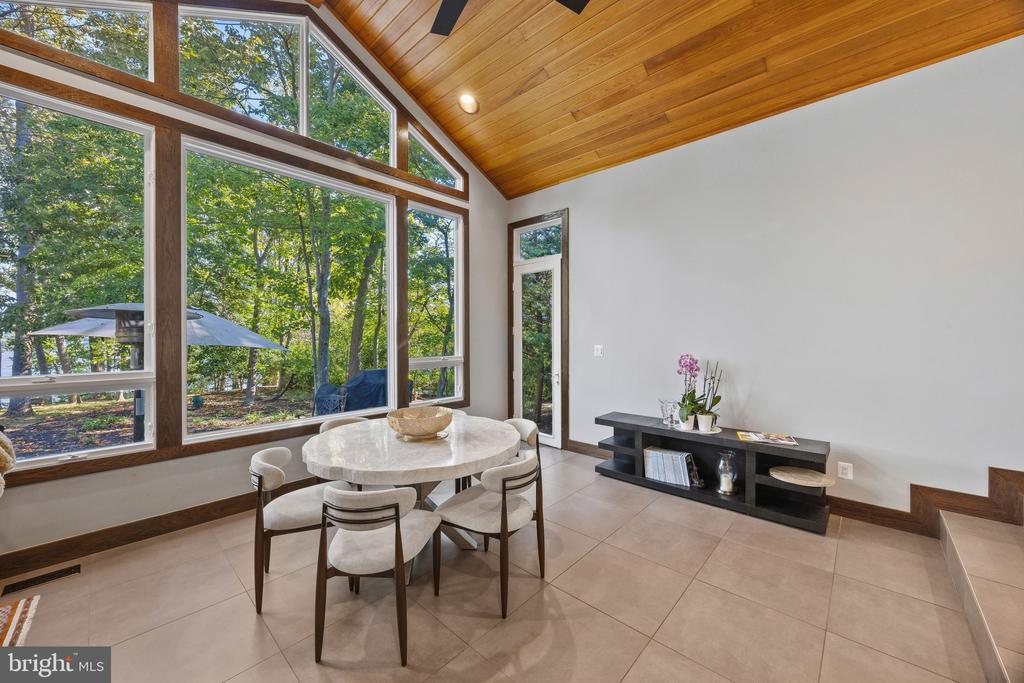 LUXURY ANNAPOLIS WATERFRONT HOME - LUCE CREEK | 1800 RIVER WATCH LANE