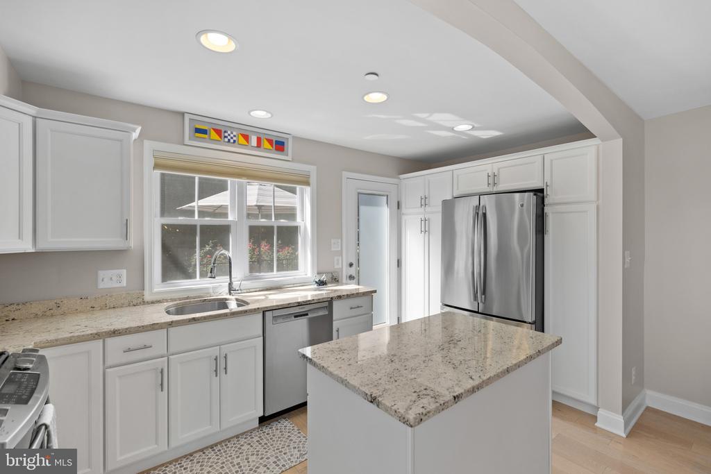 EASTPORT HOME WITH ROOFTOP DECK | 624 SECOND STREET