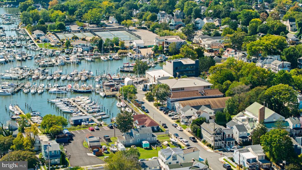 EASTPORT HOME WITH ROOFTOP DECK | 624 SECOND STREET