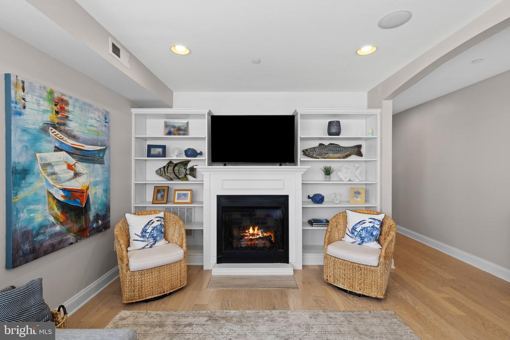 EASTPORT HOME WITH ROOFTOP DECK | 624 SECOND STREET