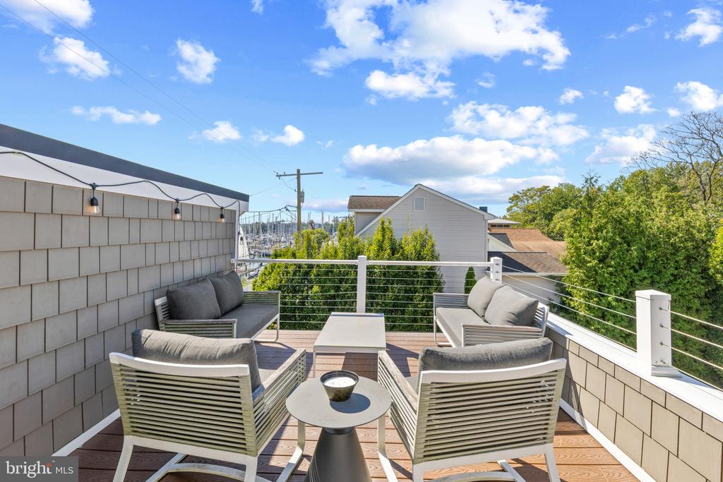EASTPORT HOME WITH ROOFTOP DECK | 624 SECOND STREET