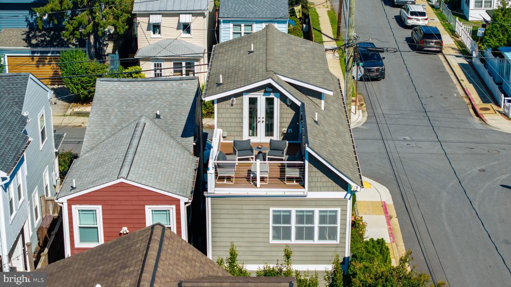 EASTPORT HOME WITH ROOFTOP DECK | 624 SECOND STREET