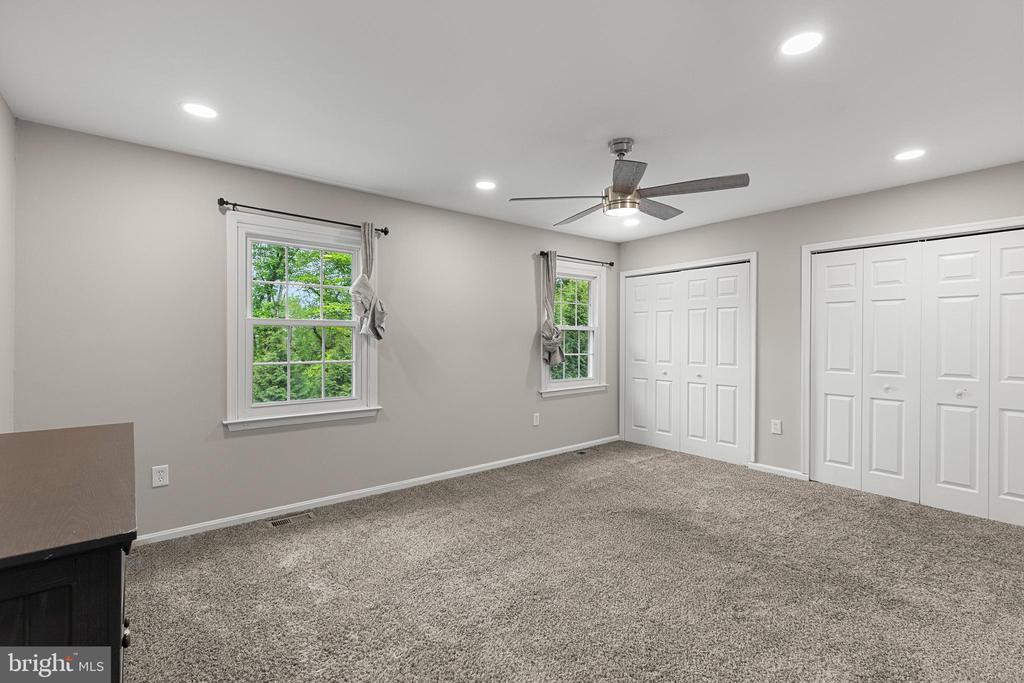 61 CHERRYWOOD COURT | TURNKEY TOWNHOUSE LIVING