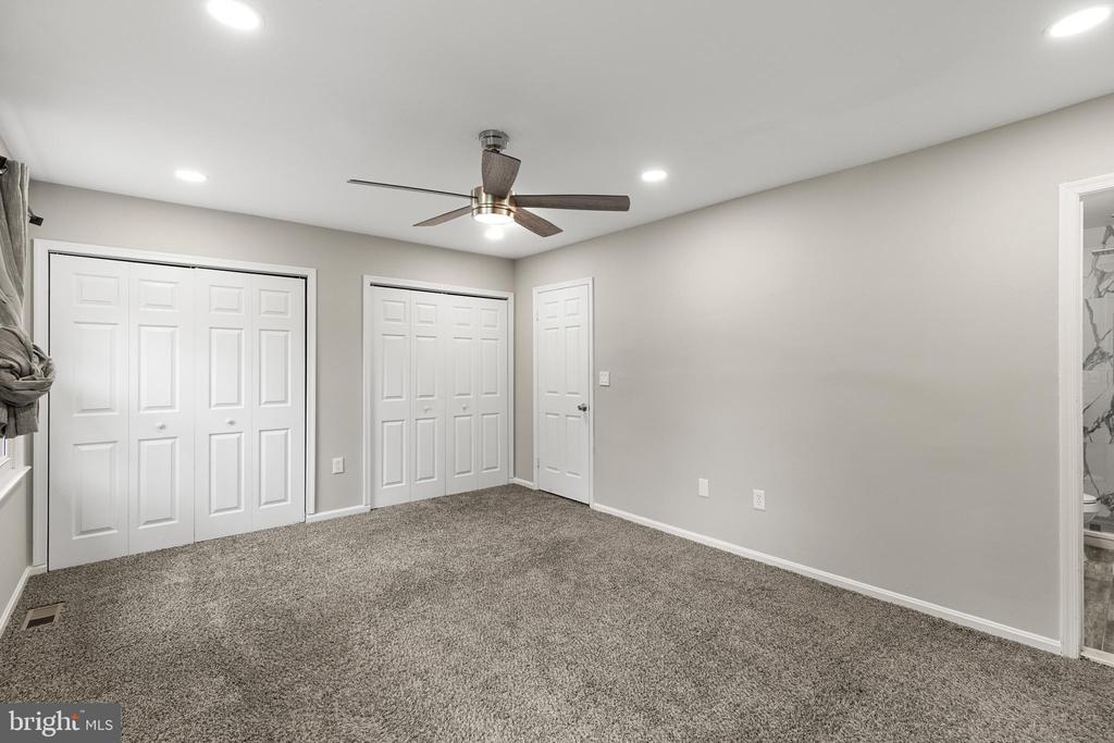 61 CHERRYWOOD COURT | TURNKEY TOWNHOUSE LIVING