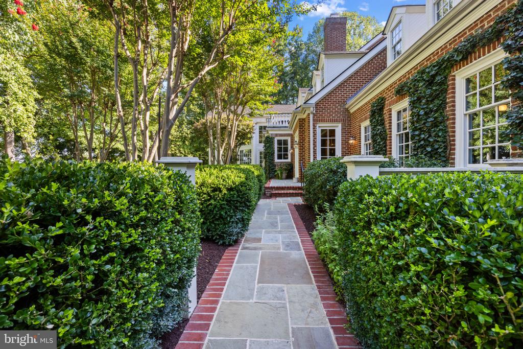 A HISTORIC CHESAPEAKE BAY WATERFRONT, 20 ACRE ESTATE | 4525 CAMP ROOSEVELT DRIVE