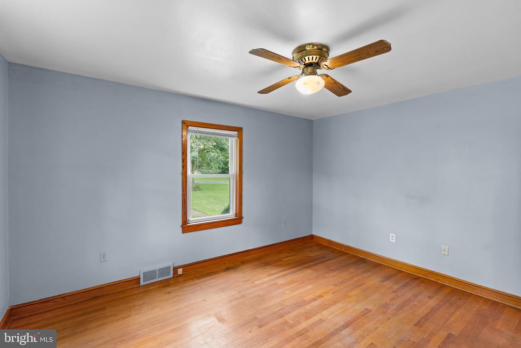 BRICK RANCHER IN FREDERICK | 7229 BOWERS ROAD