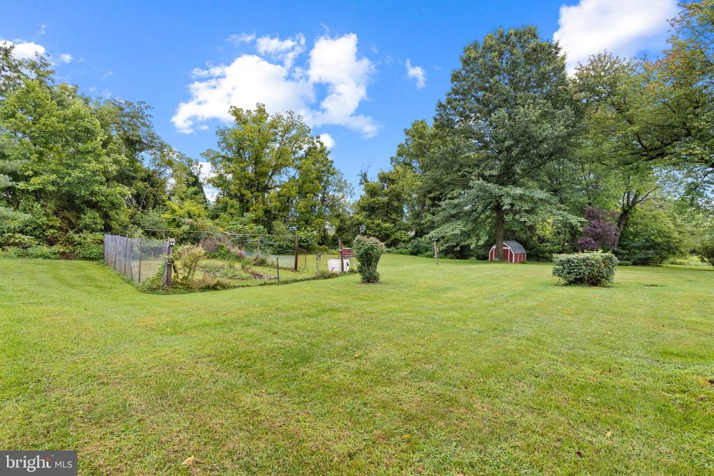 BRICK RANCHER IN FREDERICK | 7229 BOWERS ROAD