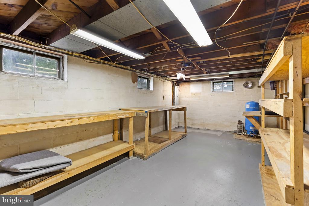 BRICK RANCHER IN FREDERICK | 7229 BOWERS ROAD