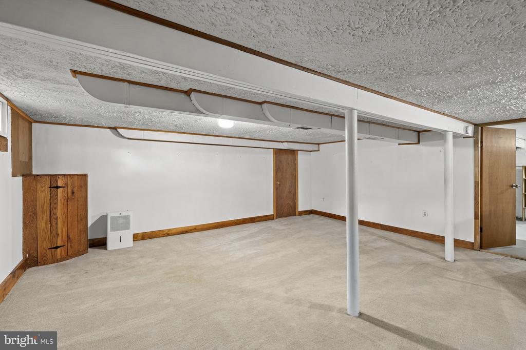 BRICK RANCHER IN FREDERICK | 7229 BOWERS ROAD