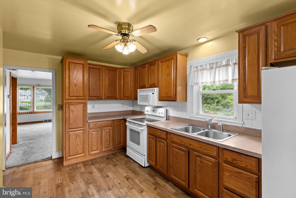 BRICK RANCHER IN FREDERICK | 7229 BOWERS ROAD